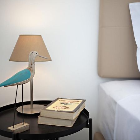 Faro Clara Suites Bagian luar foto