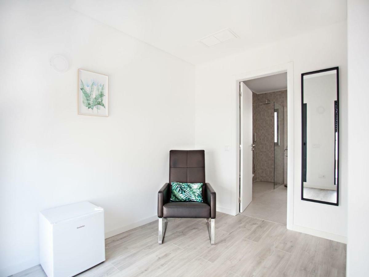 Faro Clara Suites Bagian luar foto
